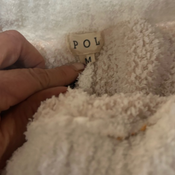 POL White and Pink Star Cowl Neck Sweater with matching pants. - Picture 7 of 12